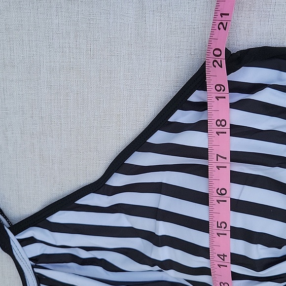 Women's Plus Size Swimsuit One Piece Tummy Control High Neck Swimsuit - Picture 9 of 15